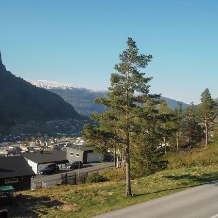 Stryn Stor Og Moderne Leilighet 외부 사진